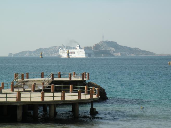  départ de bateau de passagers
